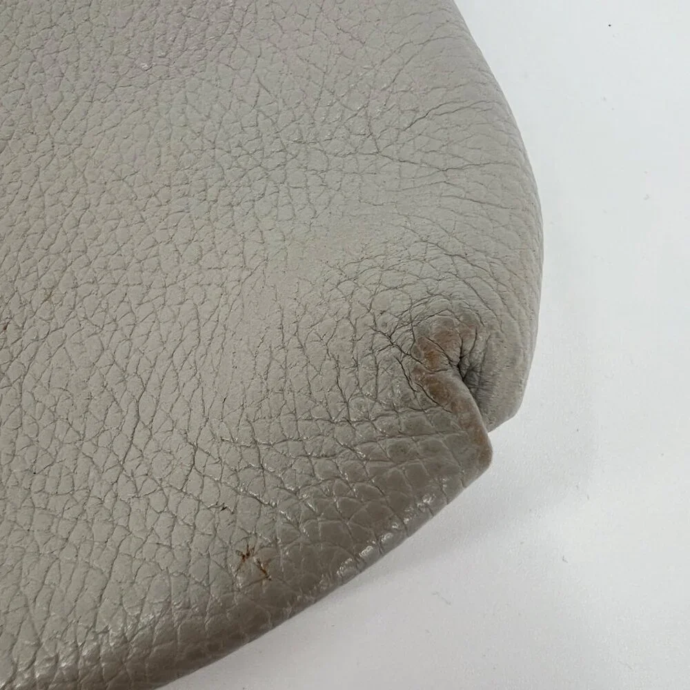 Coach Silver‎ Cursive Logo Gray Pebbled Leather Wristlet 2010s Vintage